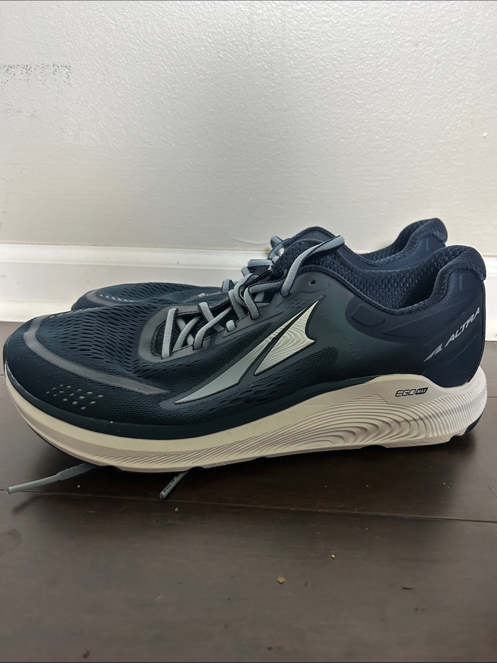 Altra Men's Paradigm 7 Navy and Light Gray Road Running Shoes sz 10